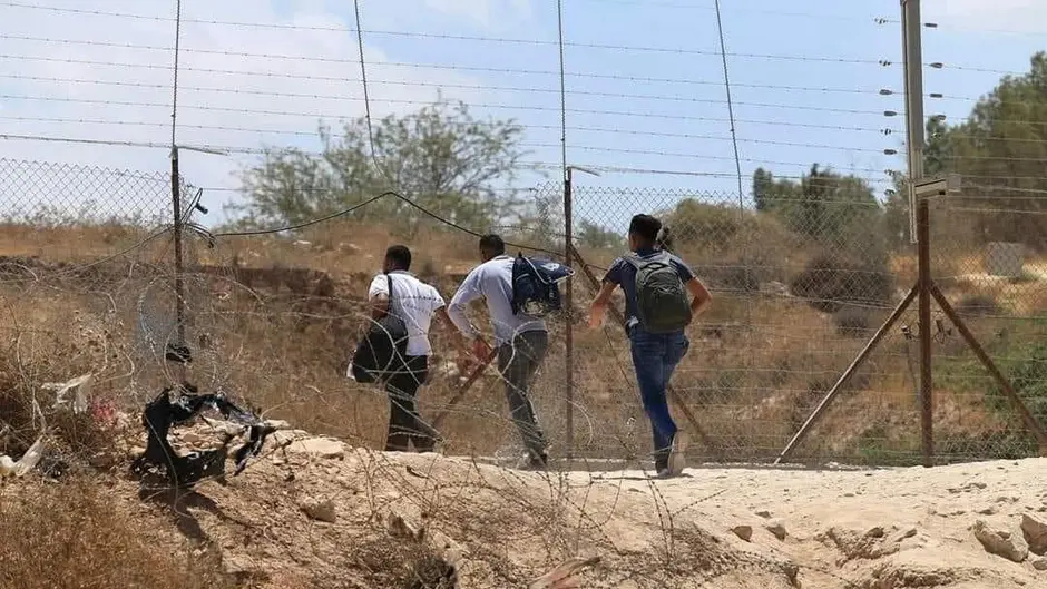 مستعمرون يدعسون خمسة عمال من بيت لحم واعتقال خمسة آخرين